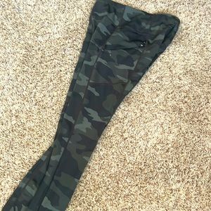Camo green Athleta leggings